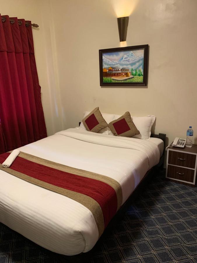 Hotel Sakura Durbar Нагаркот Экстерьер фото