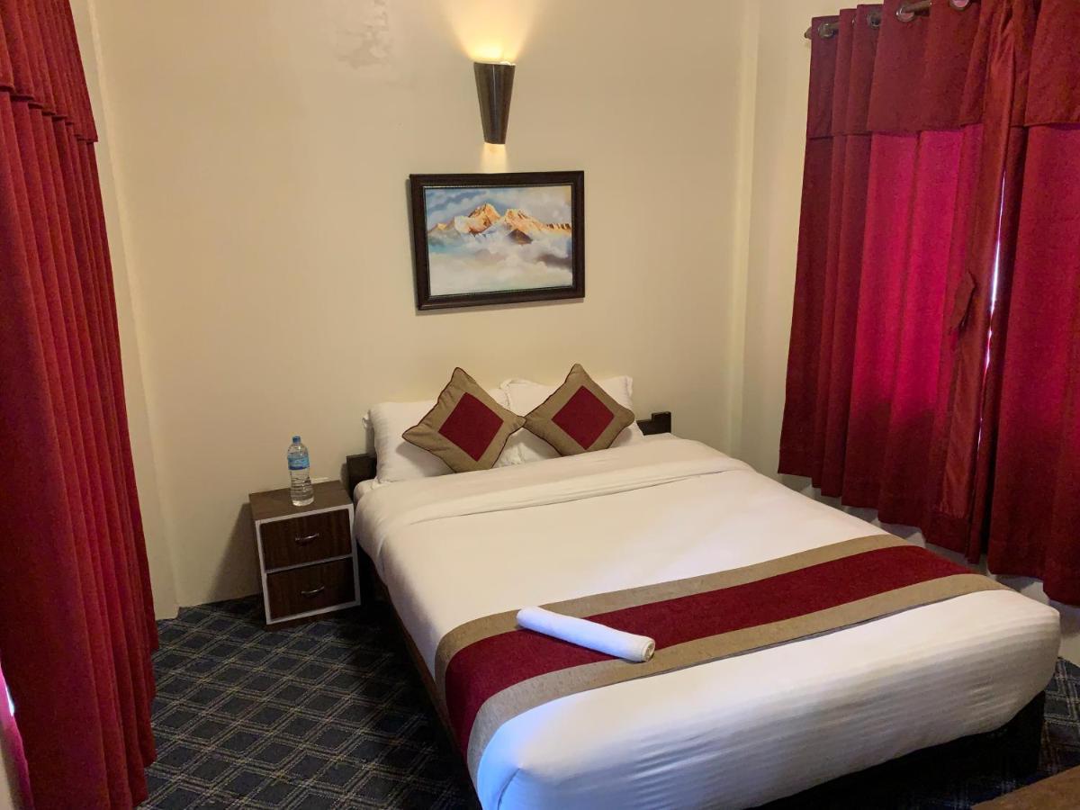 Hotel Sakura Durbar Нагаркот Экстерьер фото